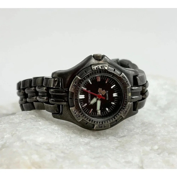 Vintage Dark Silver Toned Rumours Men's Chainlink Glow in the Dark Wristwatch - Picture 3 of 4